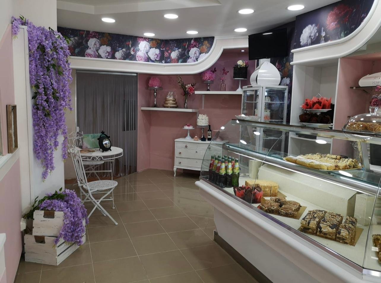Reforma de local comercial y pastelería